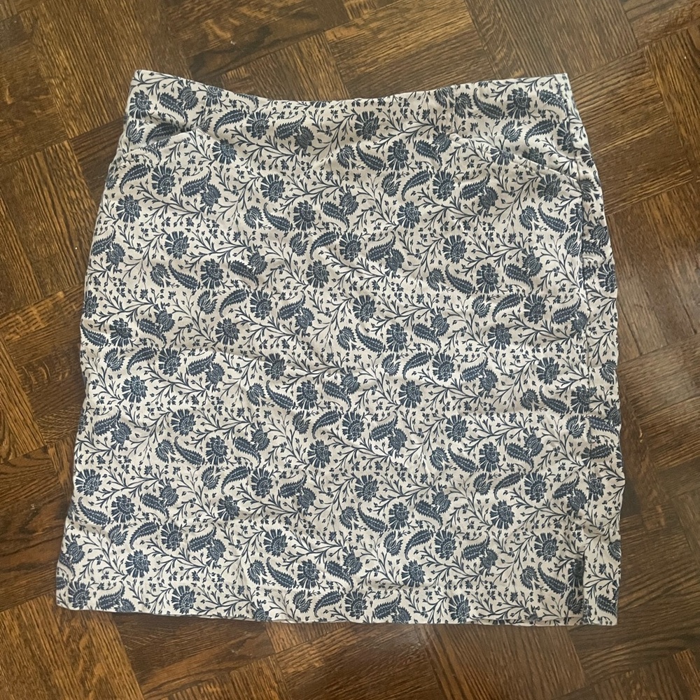 Floral Blue and White Women's Skirt - Size S
